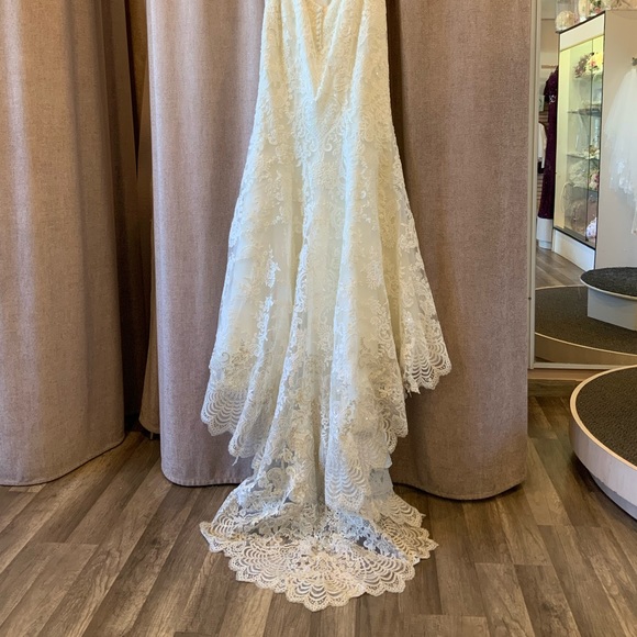 NWT Lace Wedding Dress by Kitty Chen - Picture 6 of 7